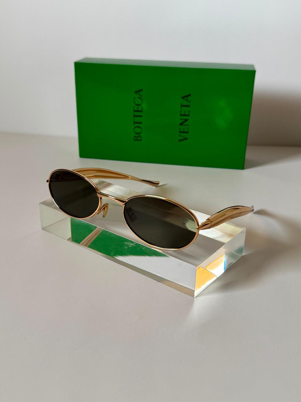 Ladies sunglasses