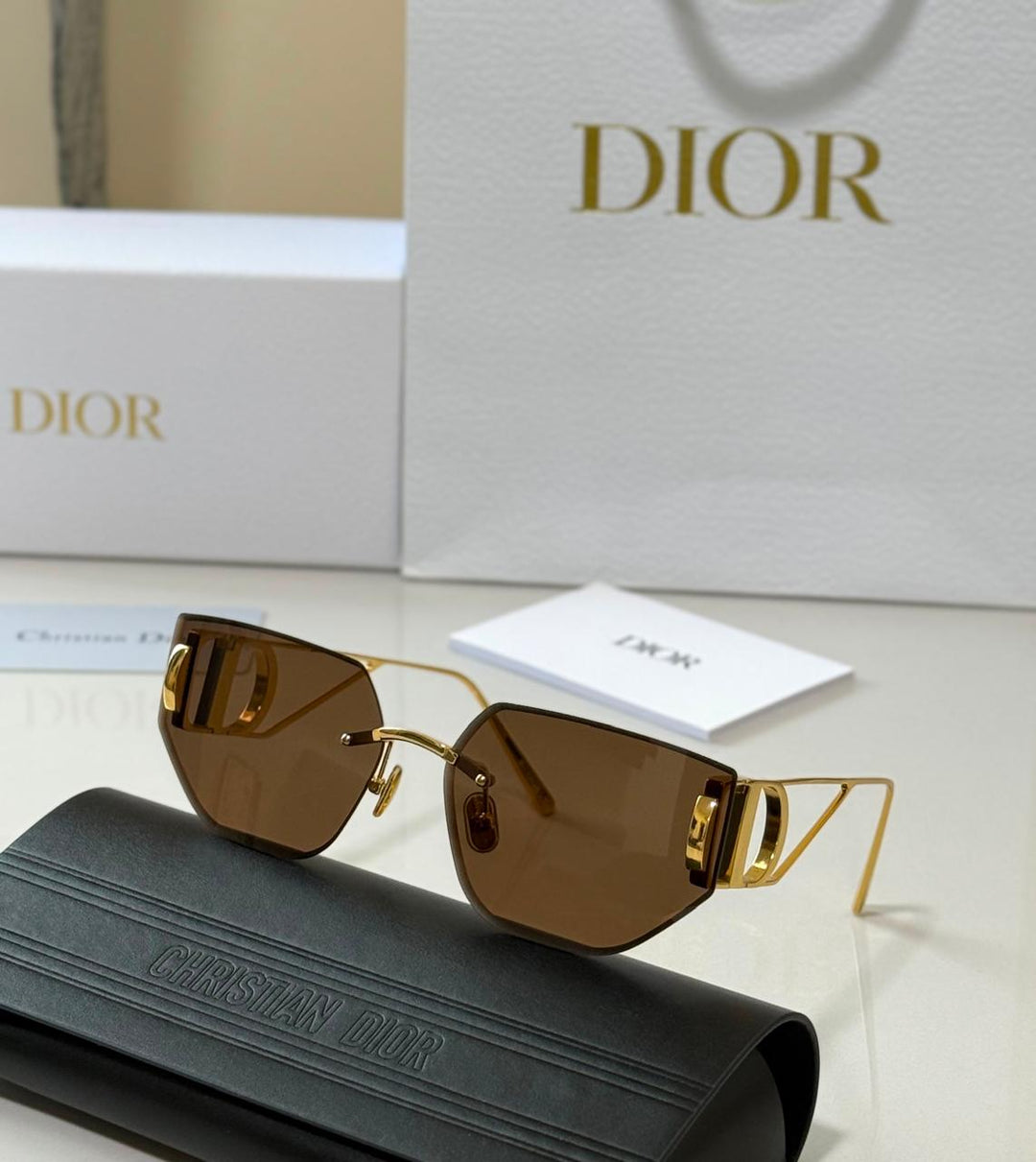 Ladies sunglasses
