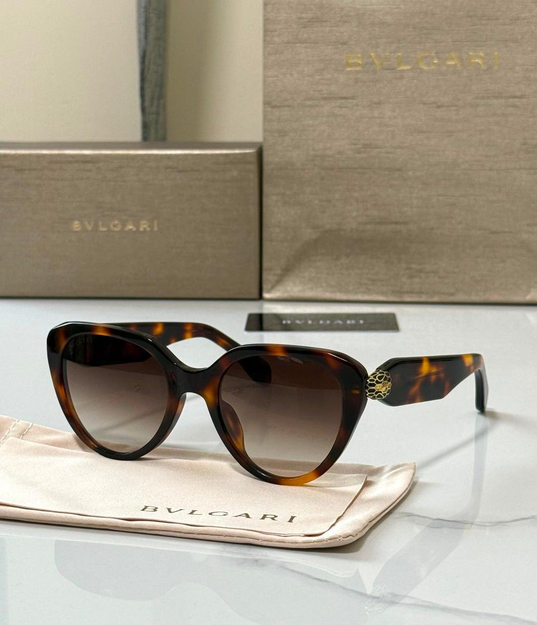Ladies sunglasses