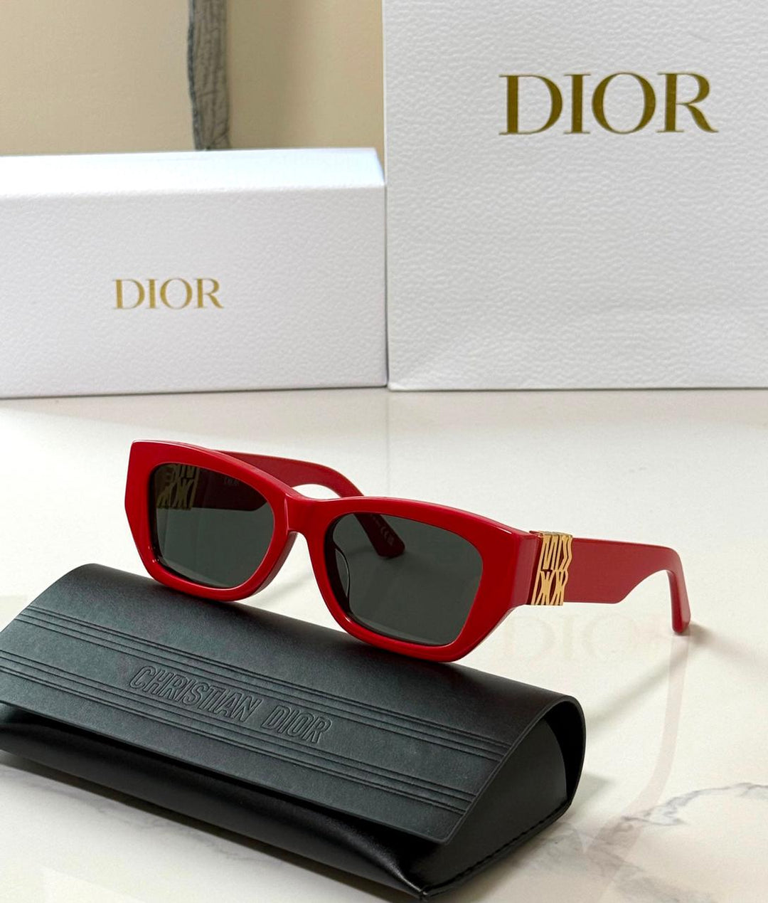 Ladies sunglasses