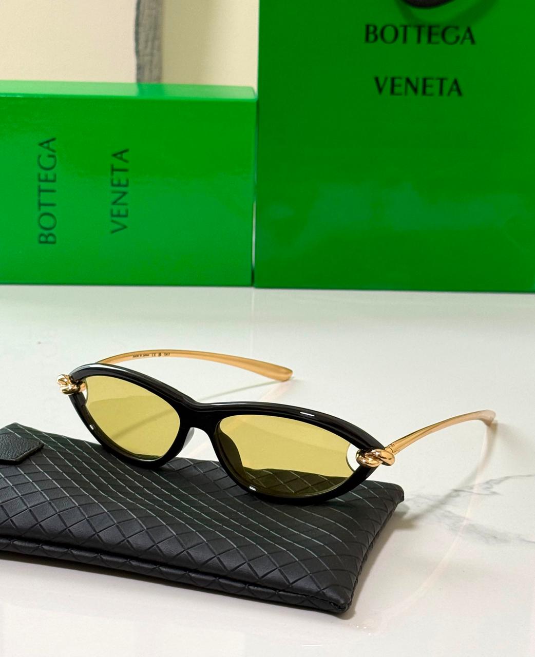 Ladies sunglasses