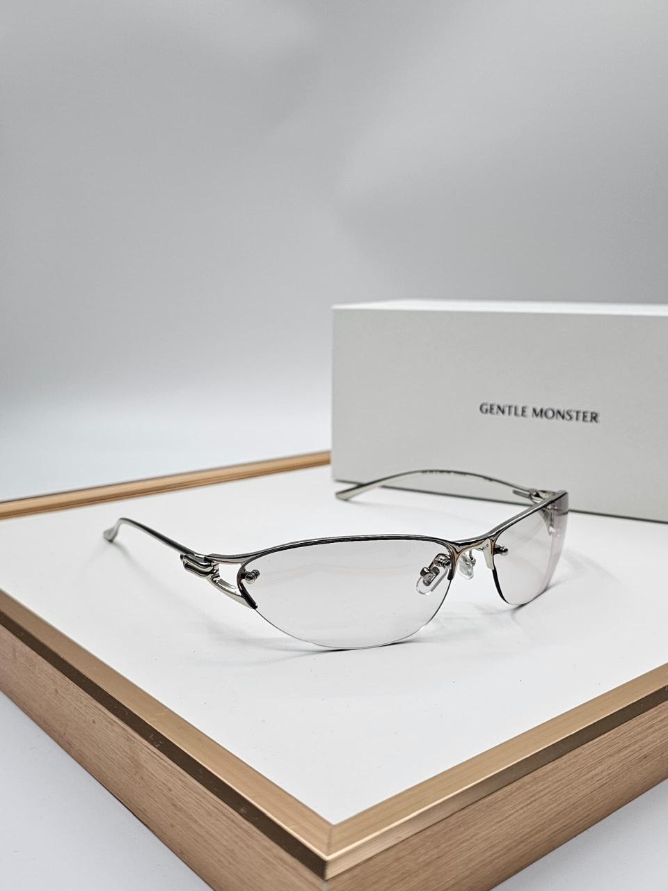 Ladies sunglasses