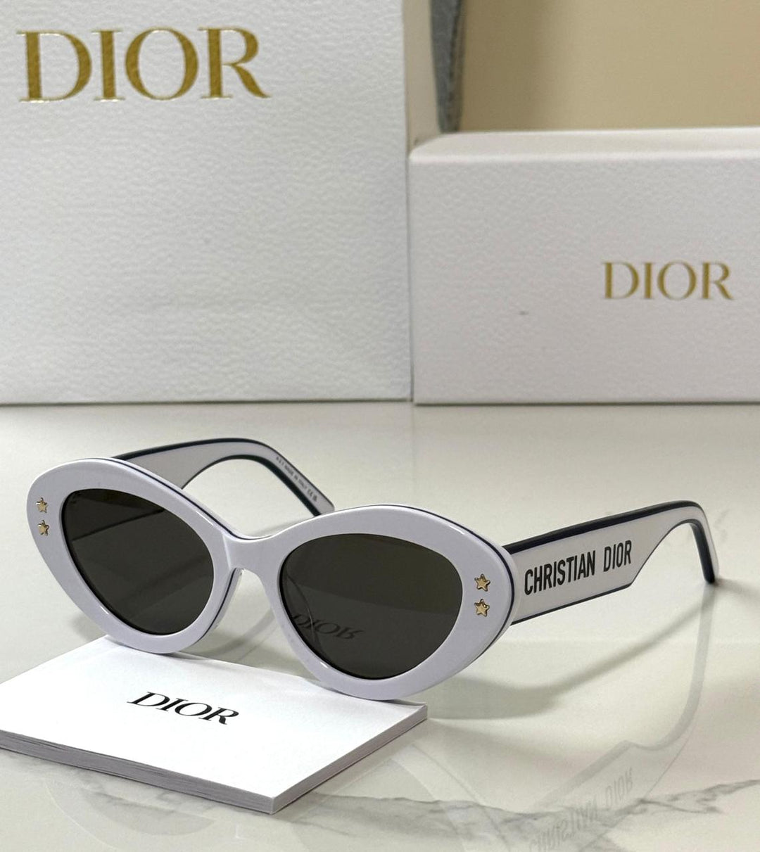 Ladies sunglasses