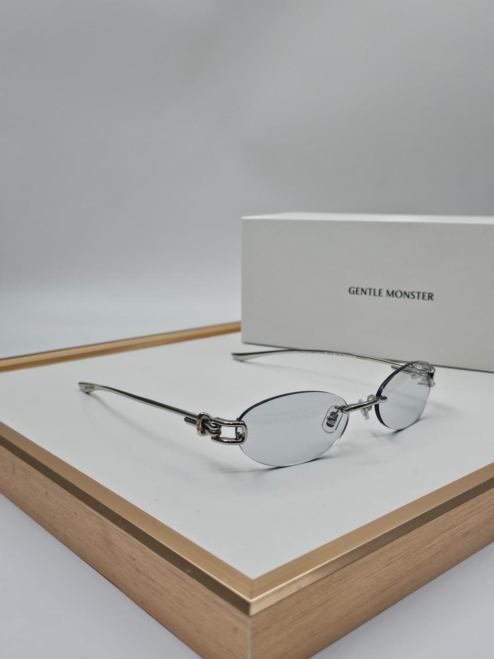 Ladies sunglasses