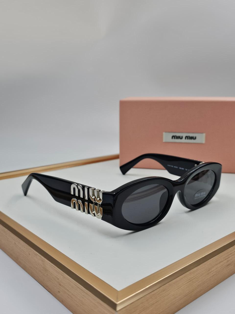 Ladies sunglasses