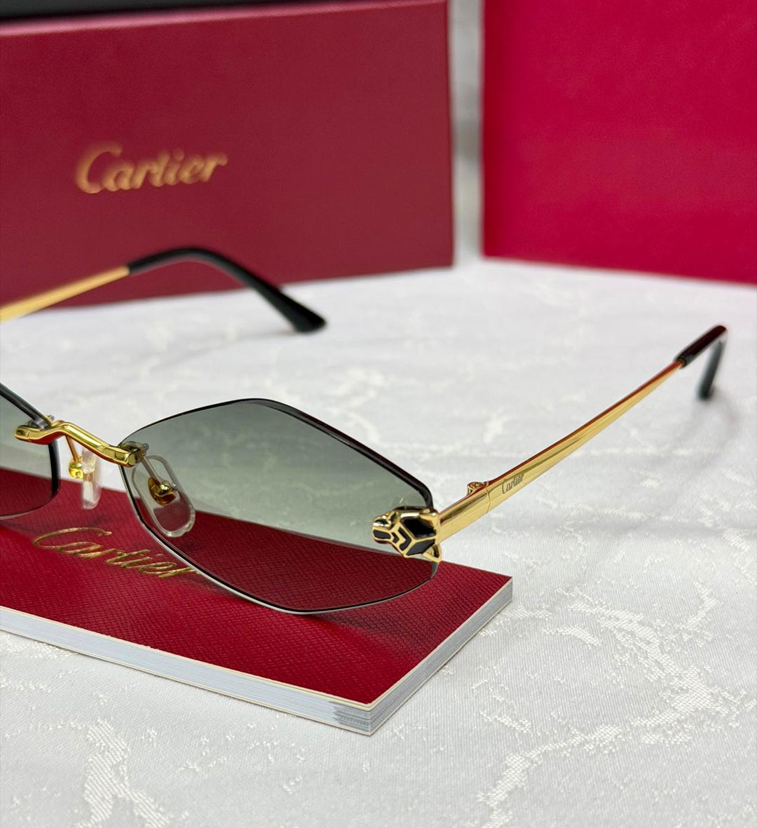 Ladies sunglasses