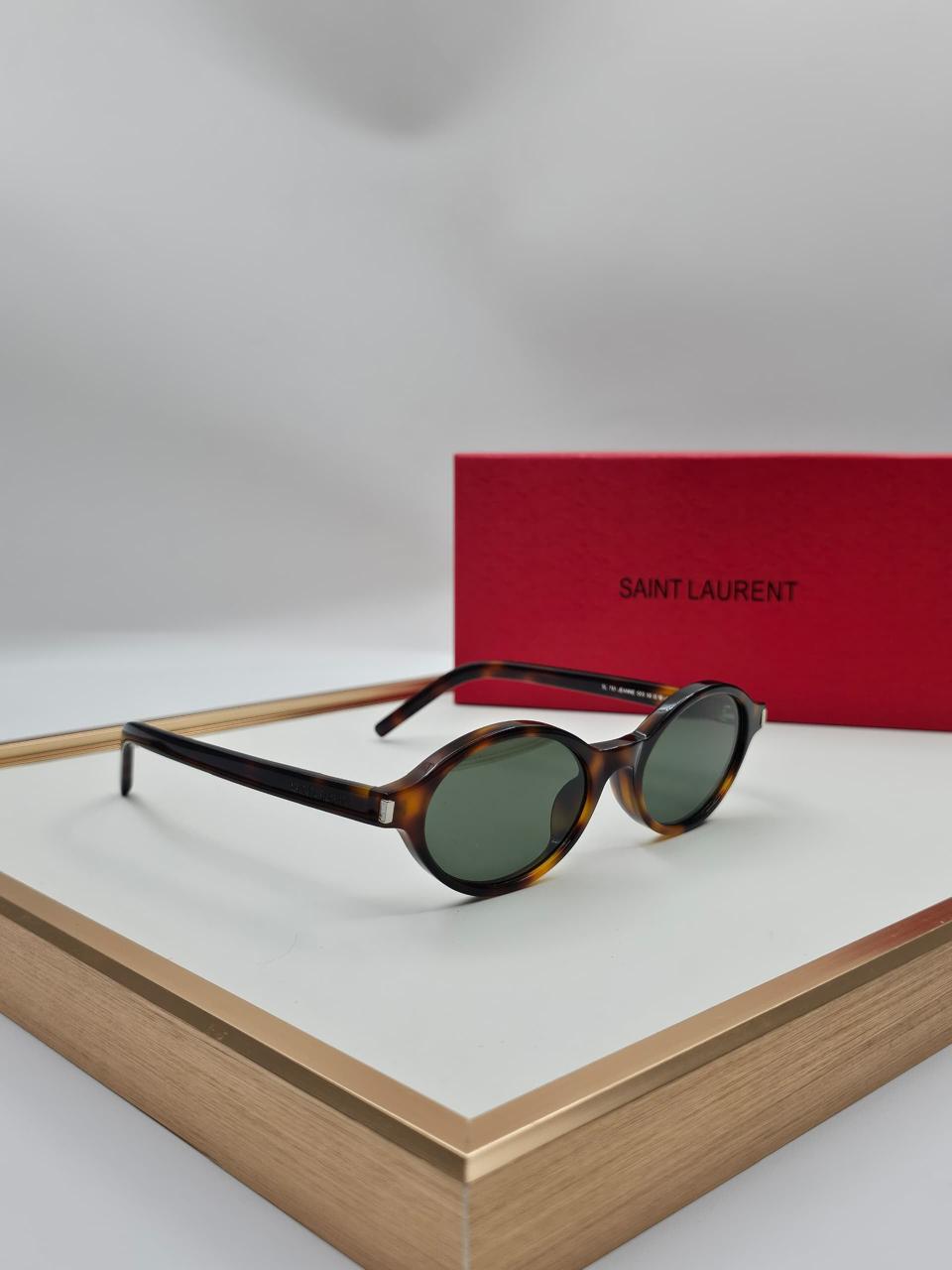 Ladies sunglasses