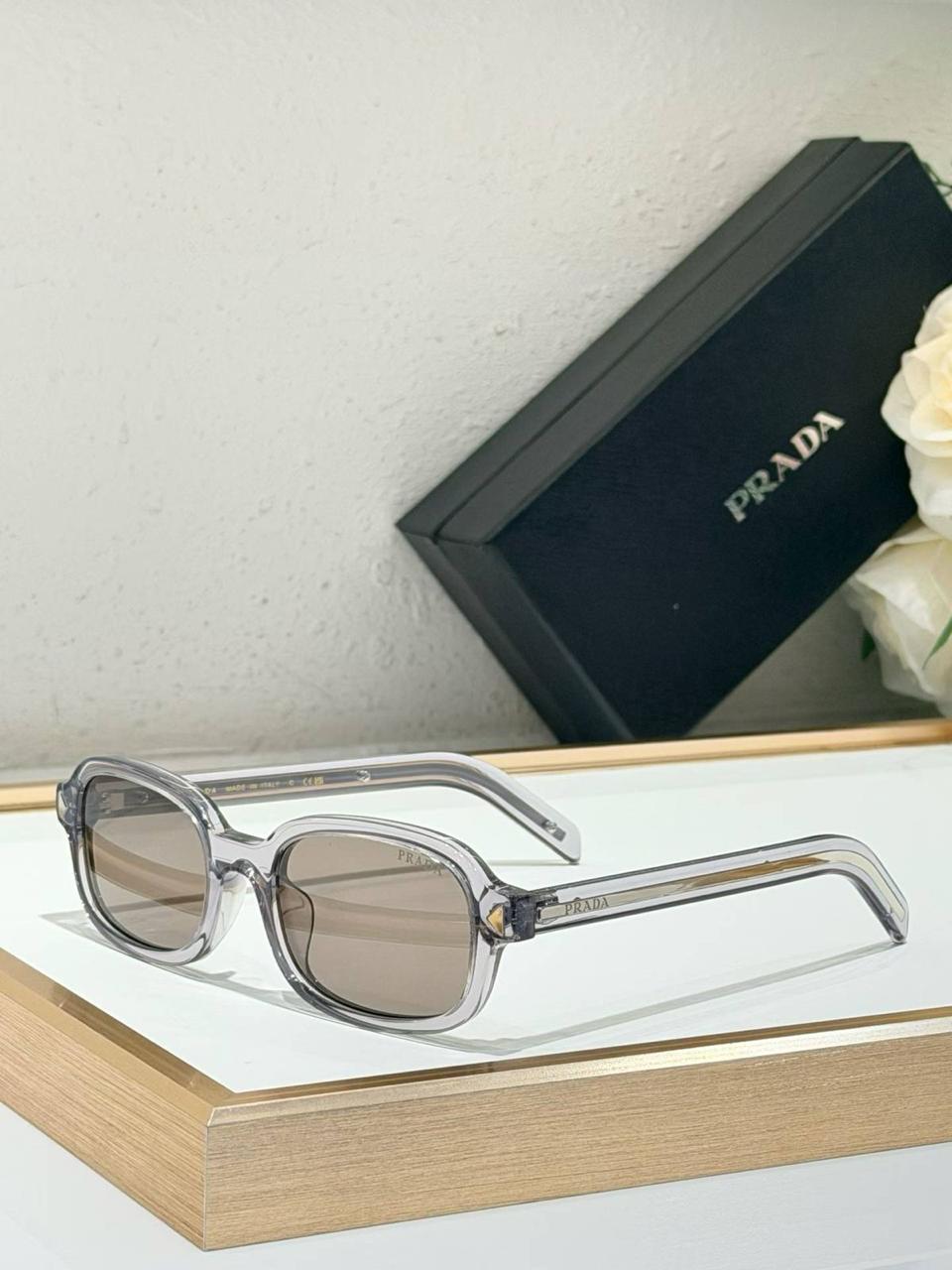 Ladies sunglasses
