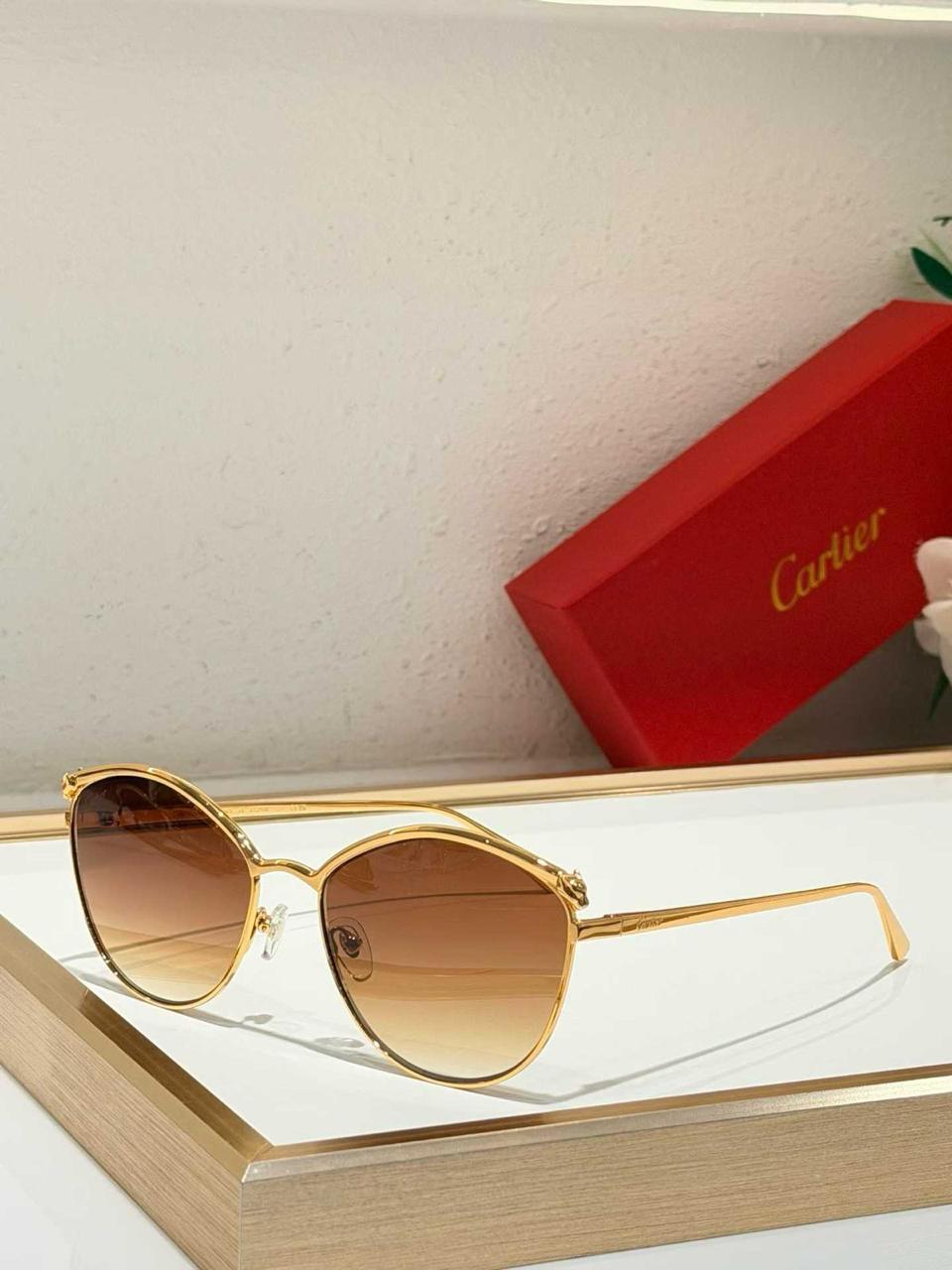 Ladies sunglasses