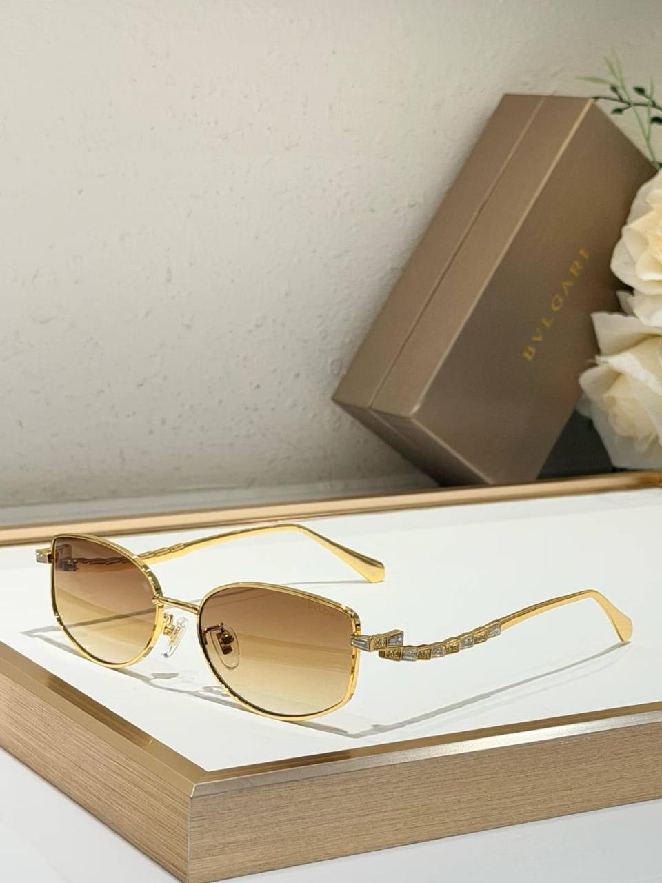 Ladies sunglasses