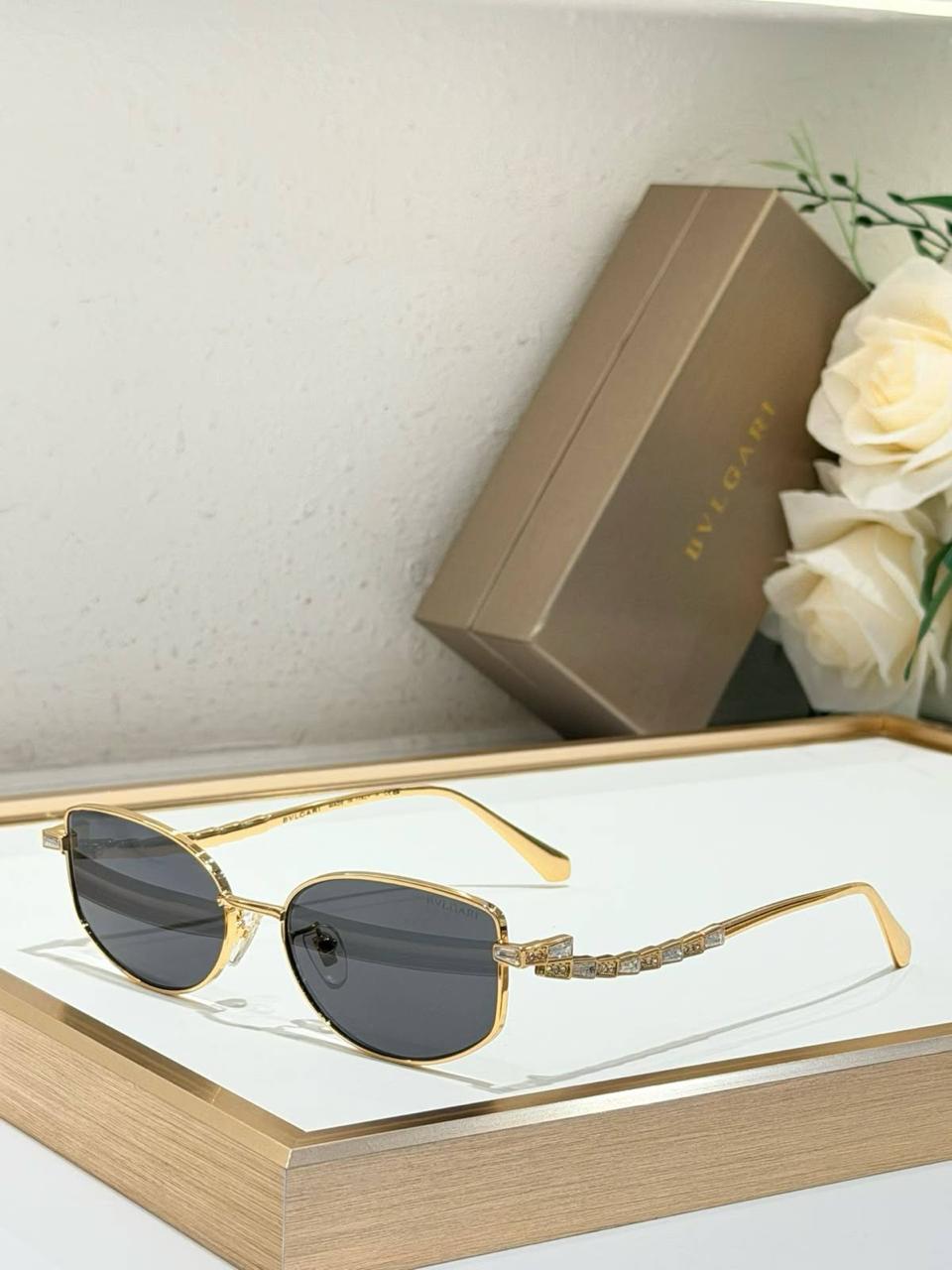 Ladies sunglasses