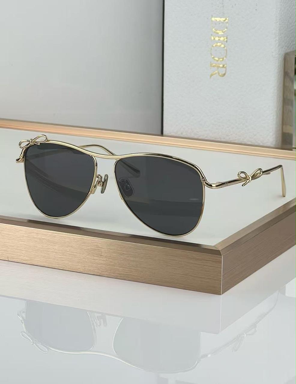 Ladies sunglasses