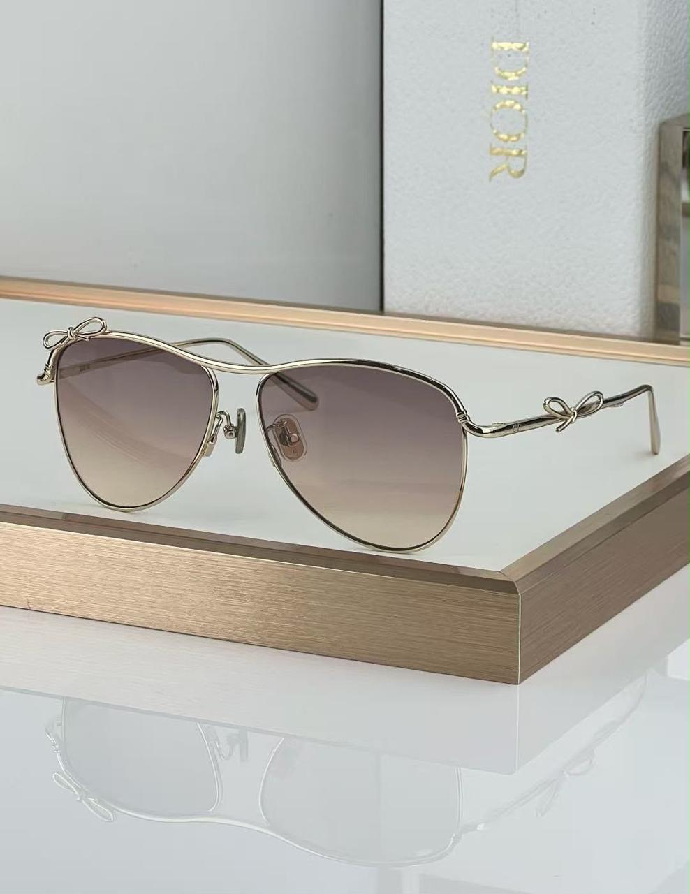 Ladies sunglasses