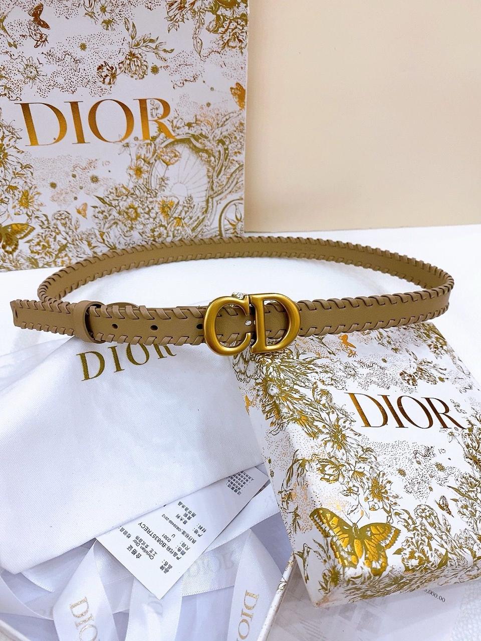 Ladies belts