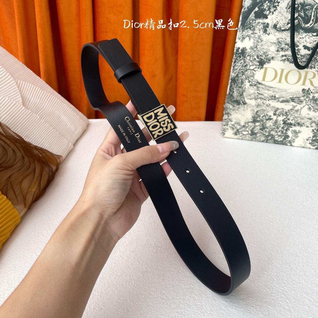 Ladies belts