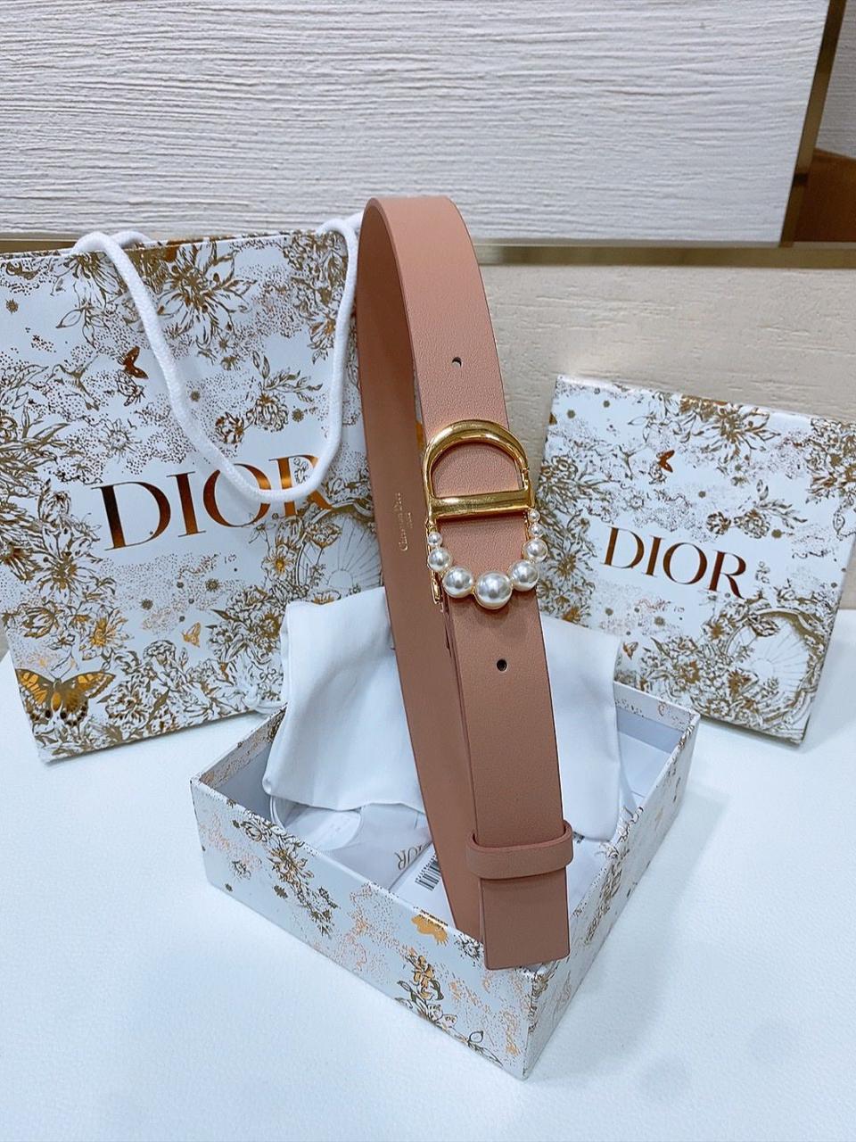 Ladies belts