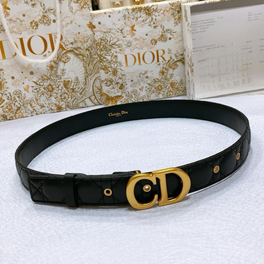 Ladies belts