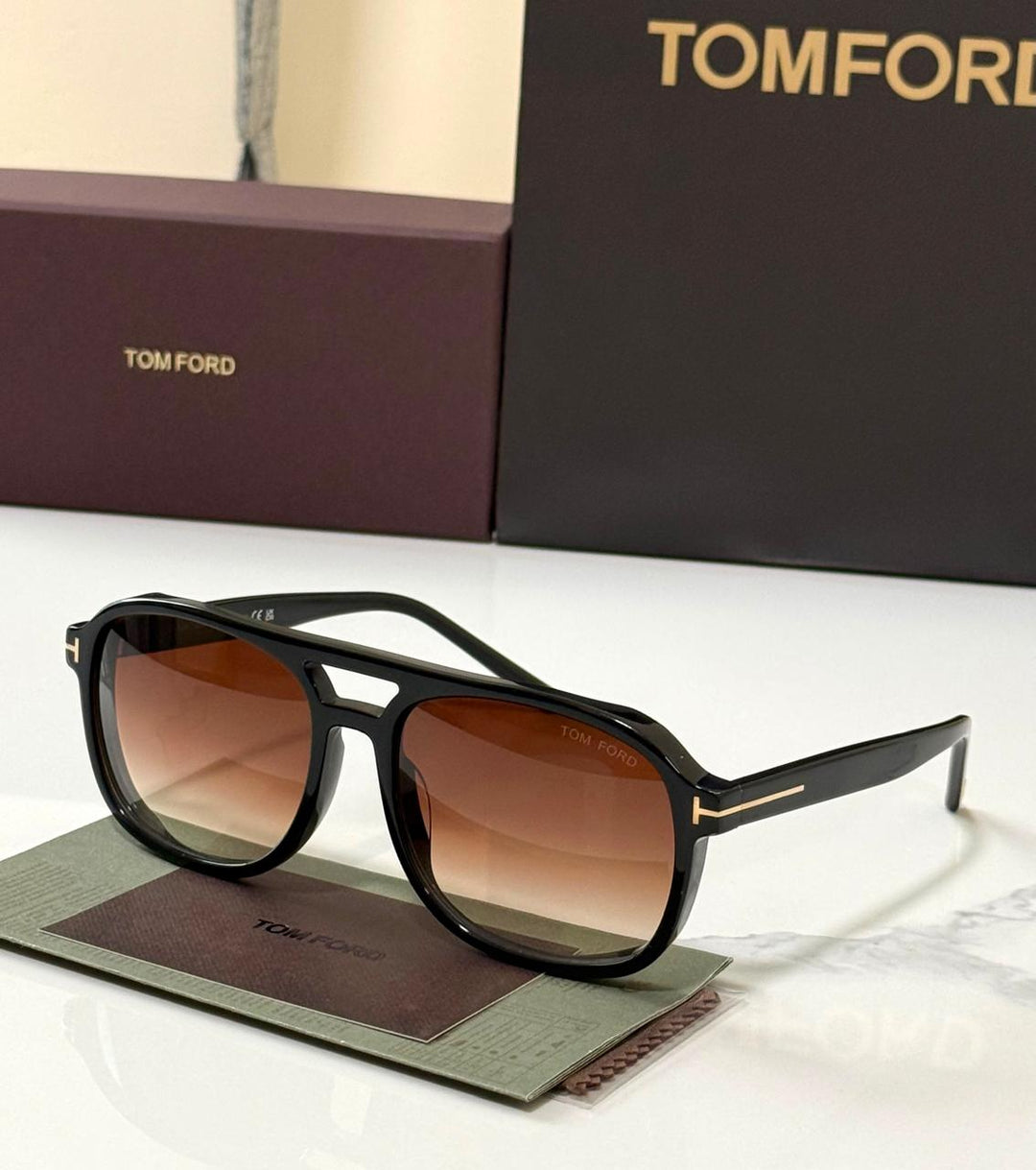 Men sunglasses