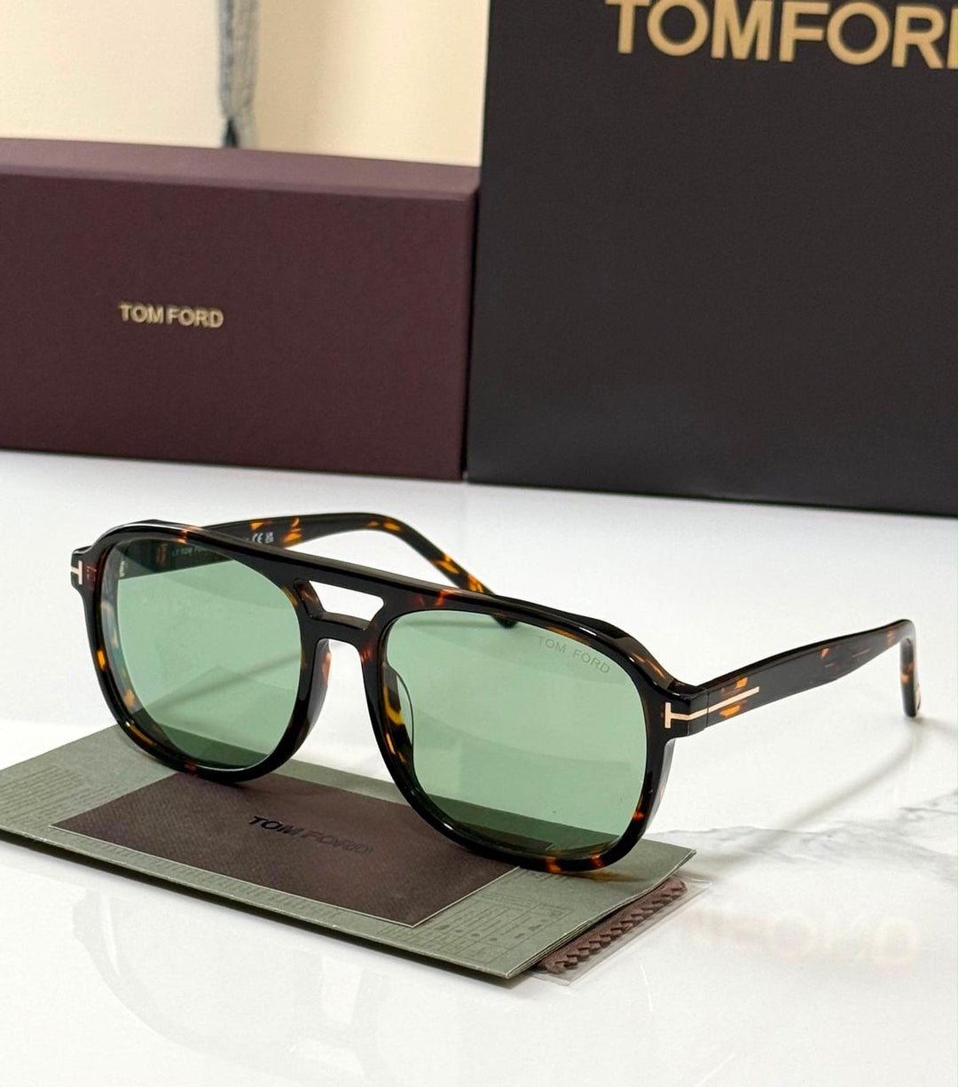 Men sunglasses