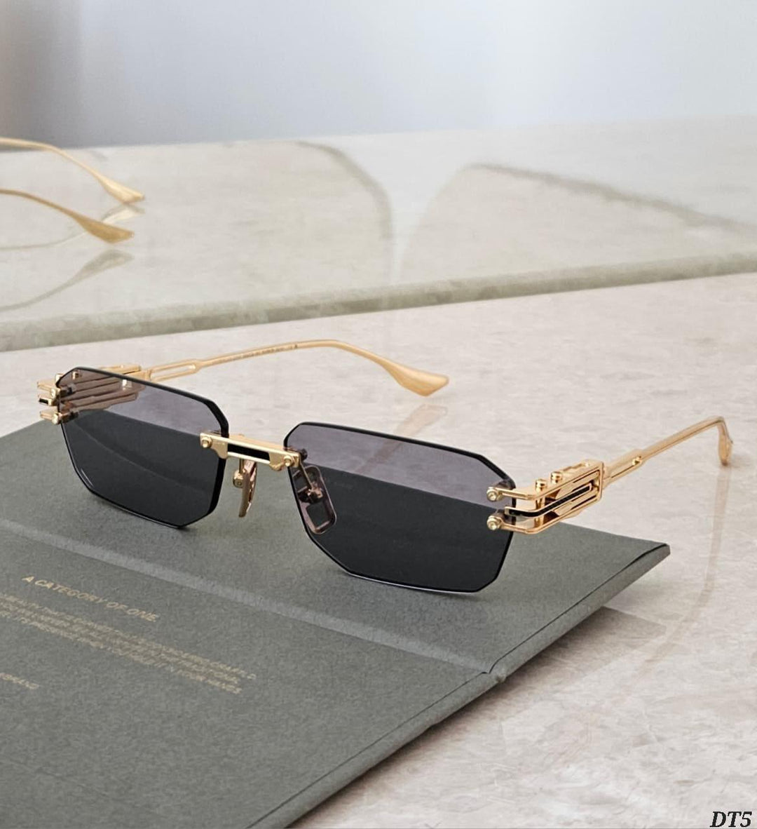 Men sunglasses
