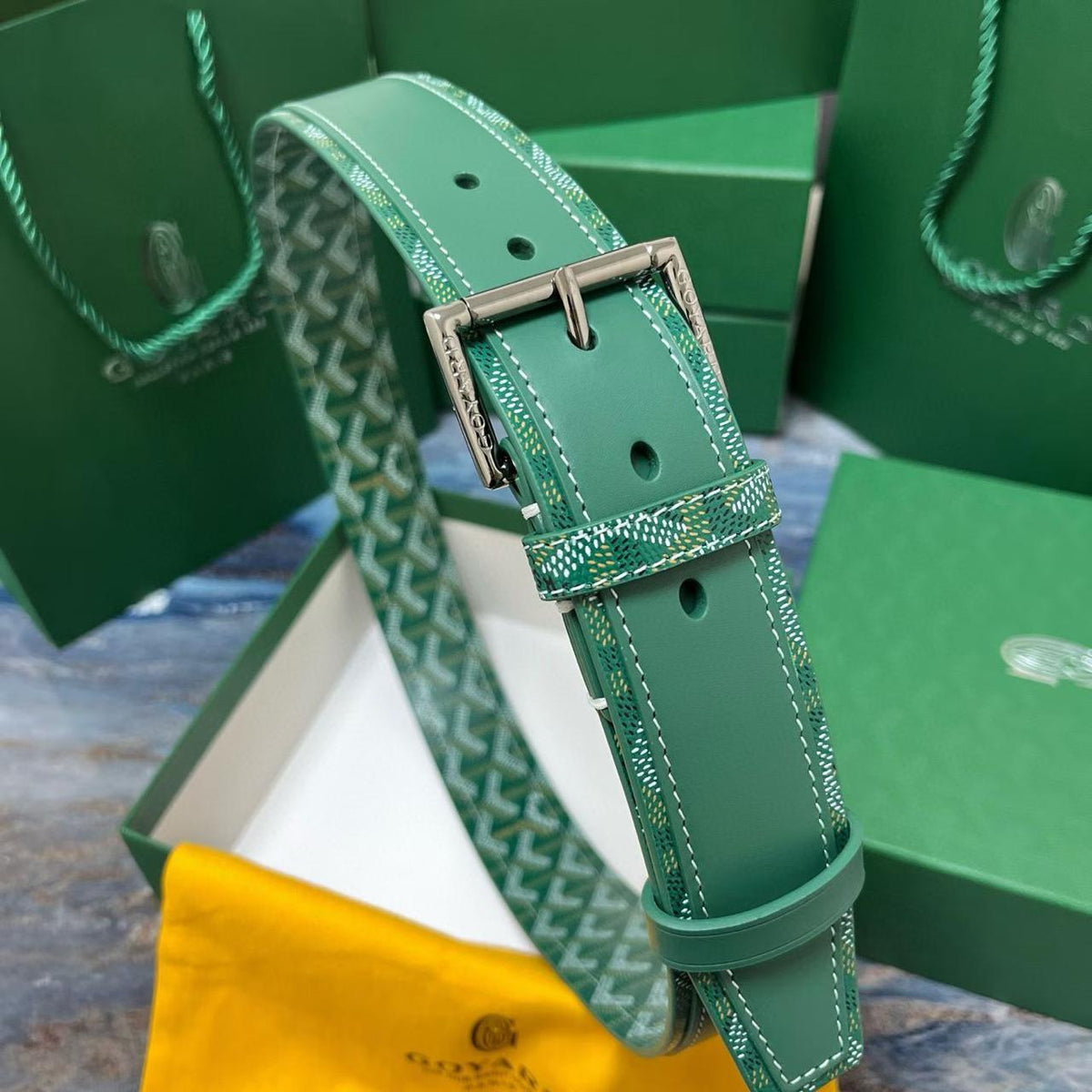 Men belts