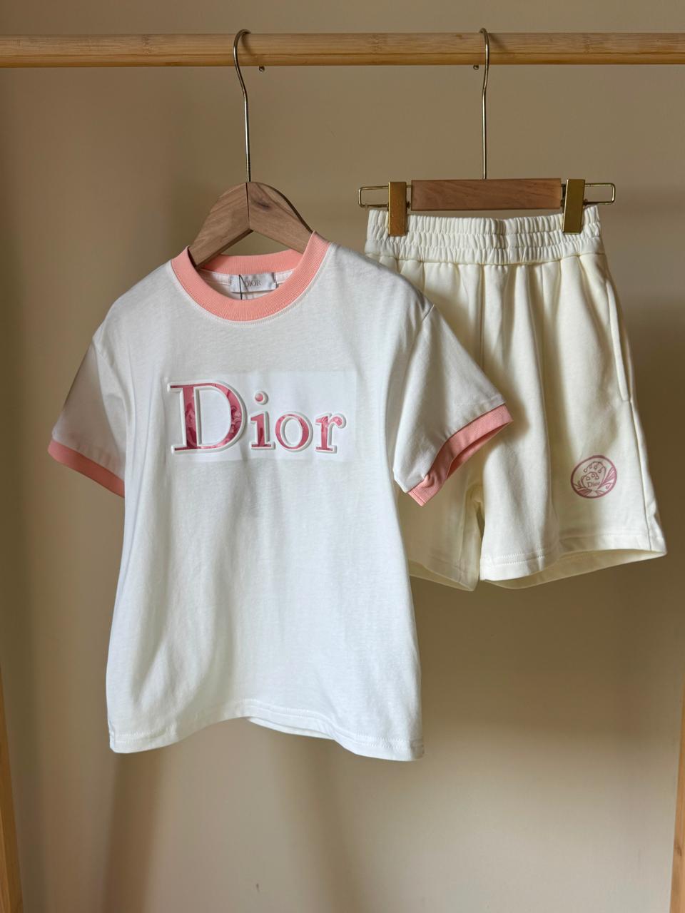 Kids clothes