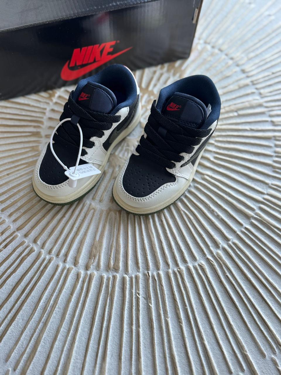 Kids shoes