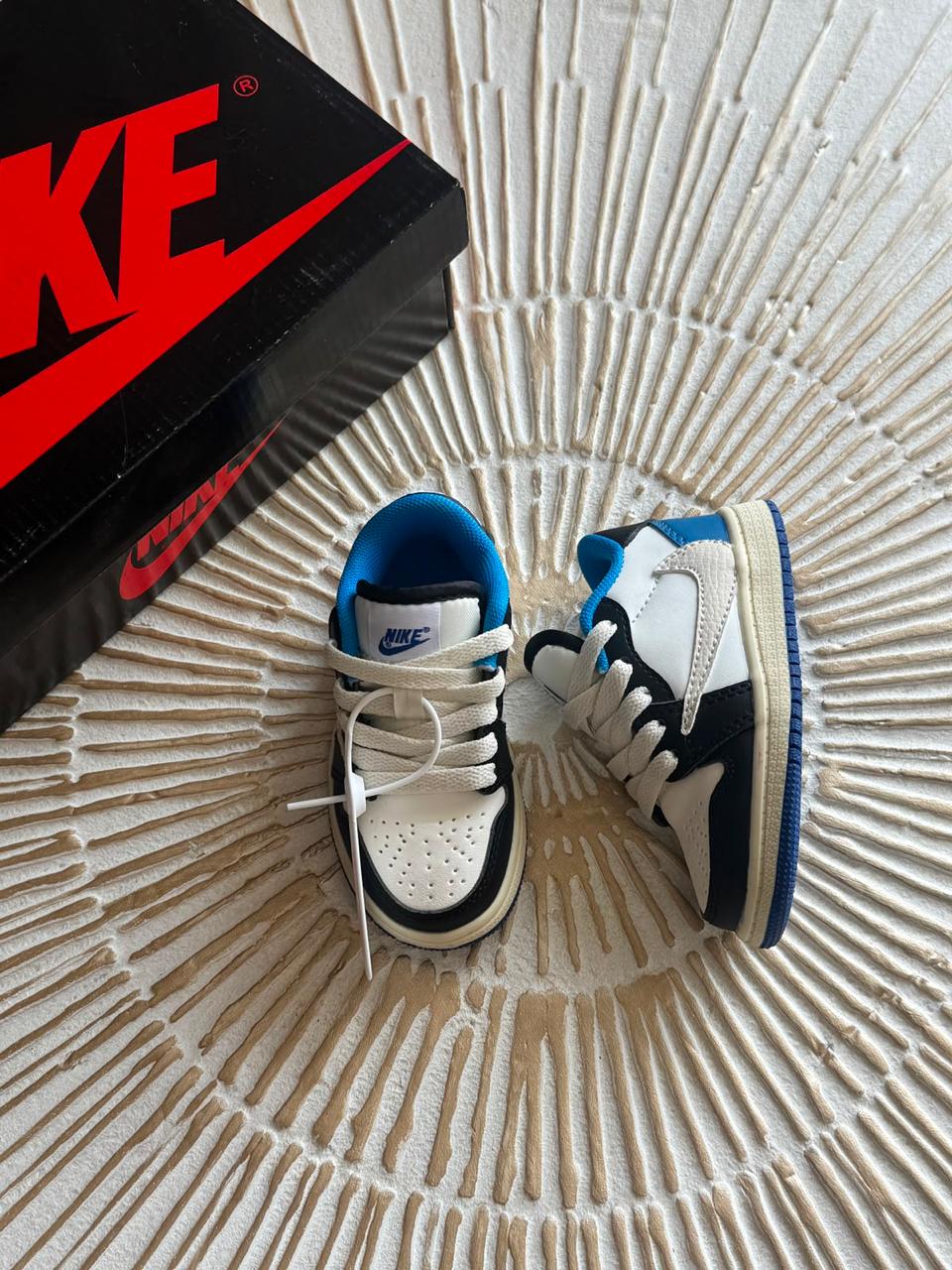 Kids shoes