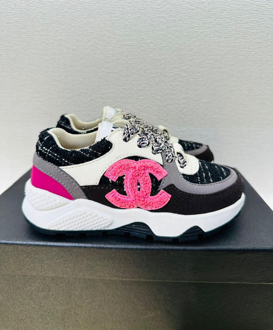Kids shoes