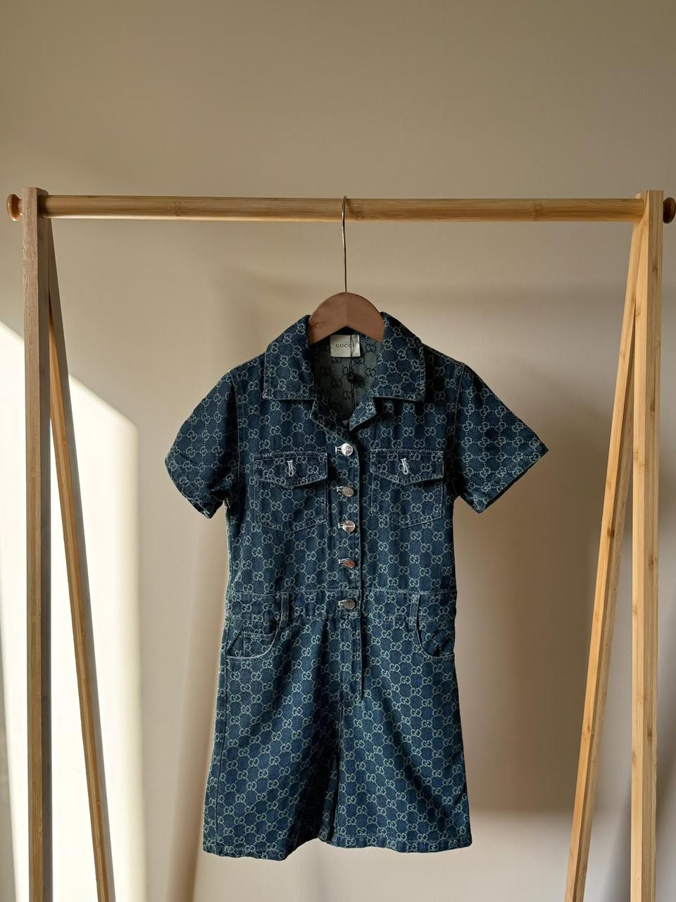 Kids clothes