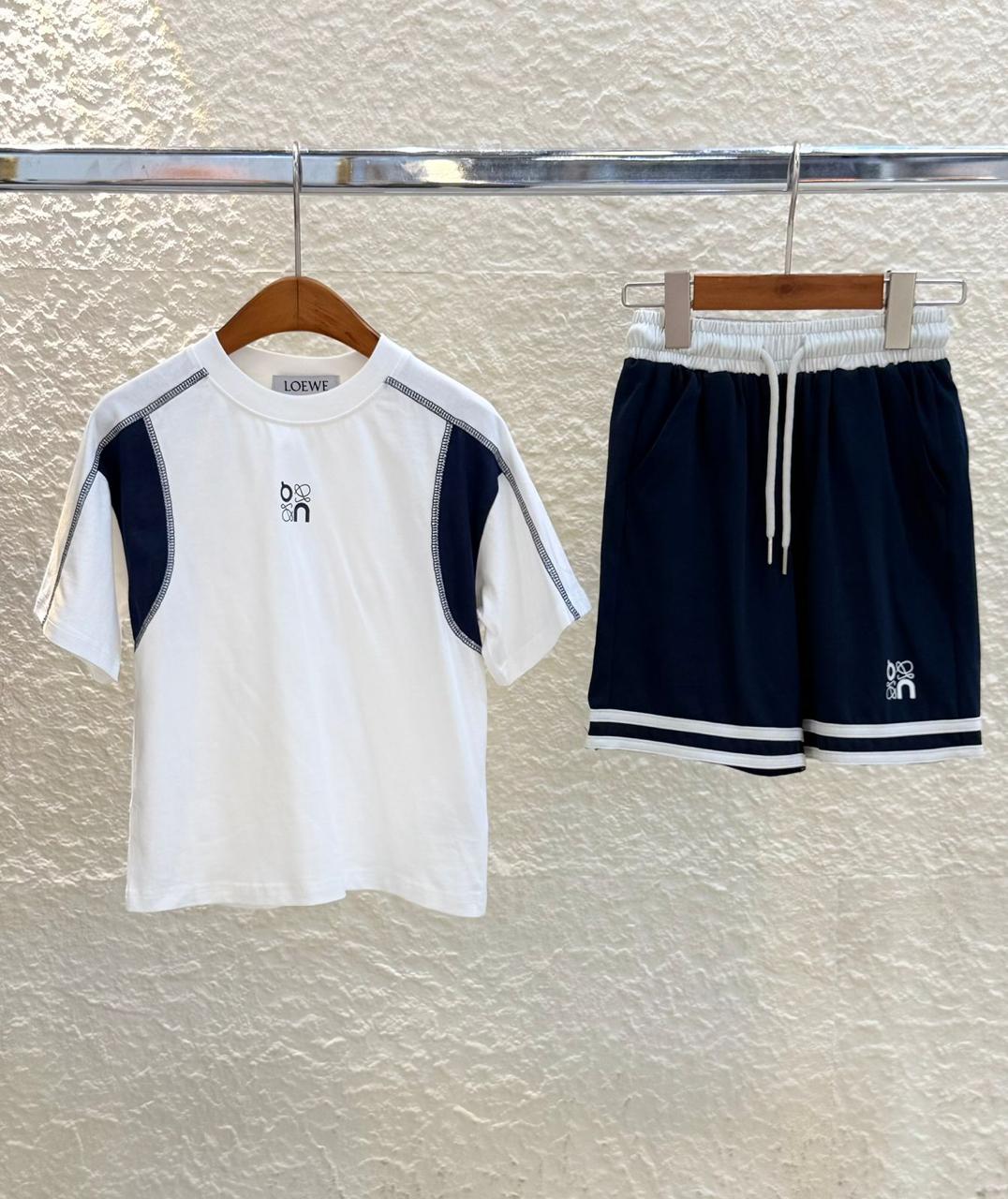 Kids clothes