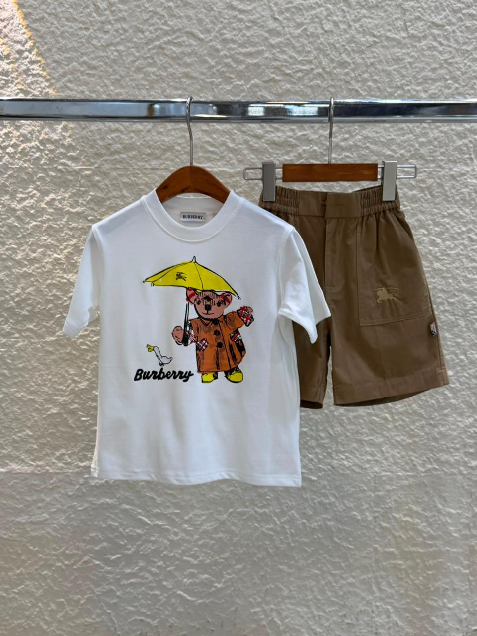 Kids clothes