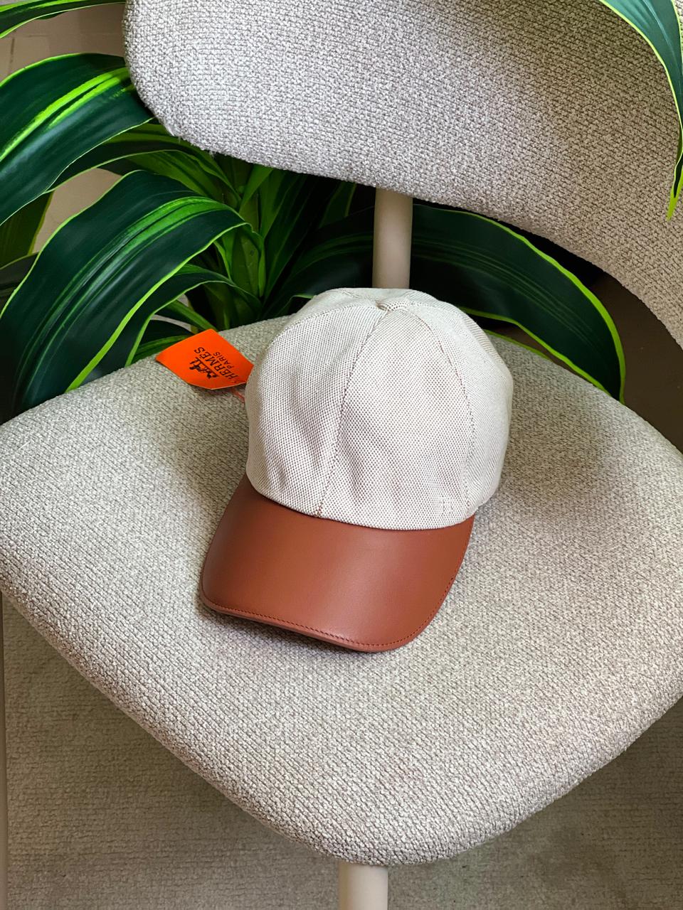 Ladies hats & caps
