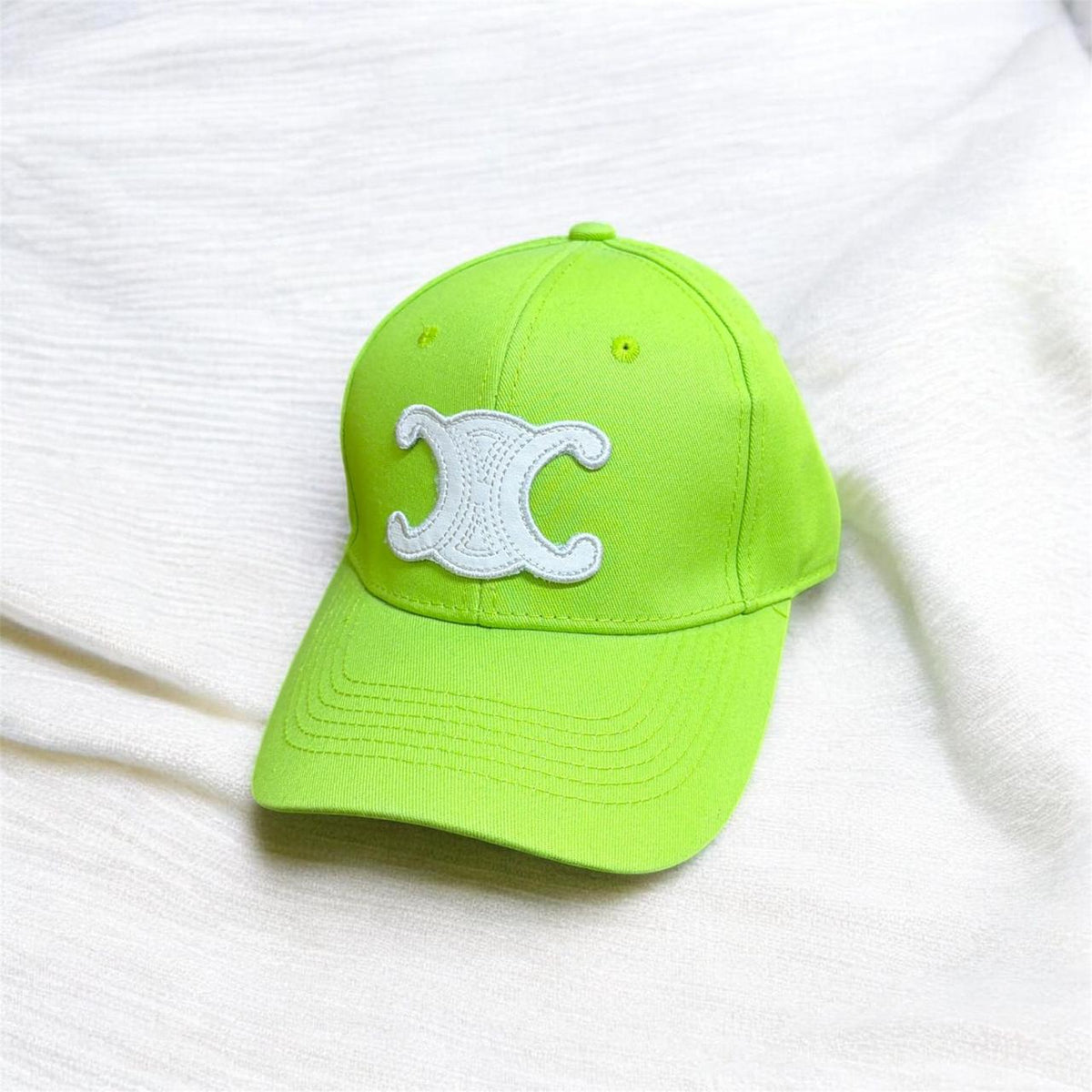 Ladies hats & caps
