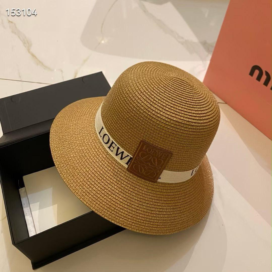 Ladies hats & caps