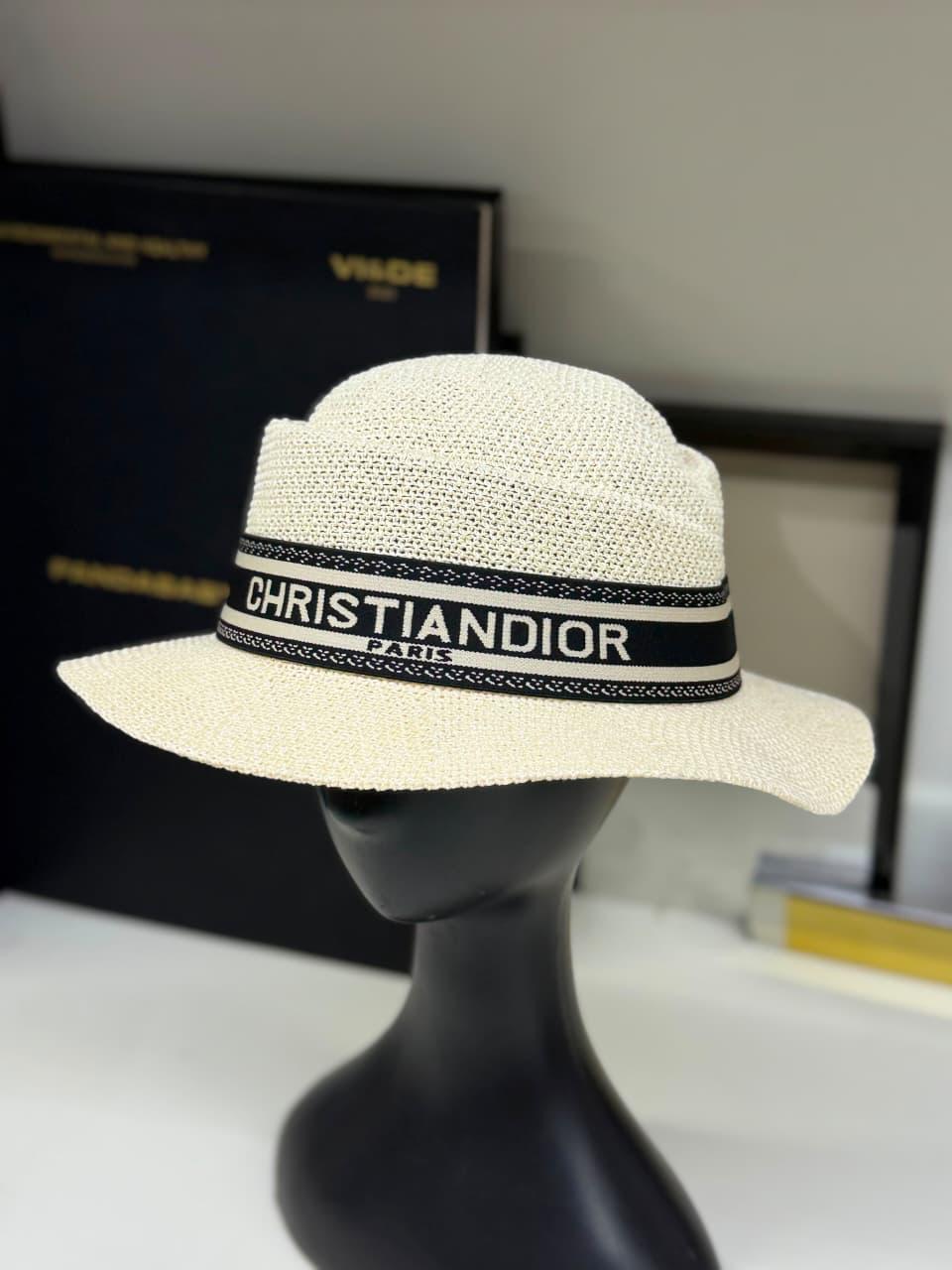 Ladies hats & caps