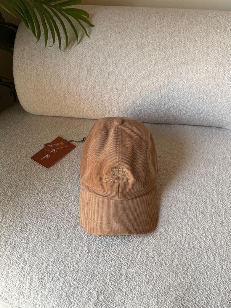 Ladies hats & caps