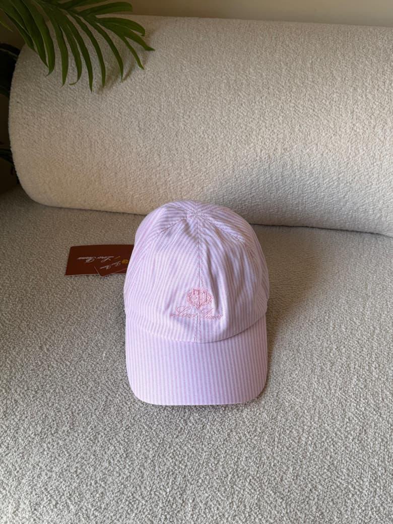 Ladies hats & caps