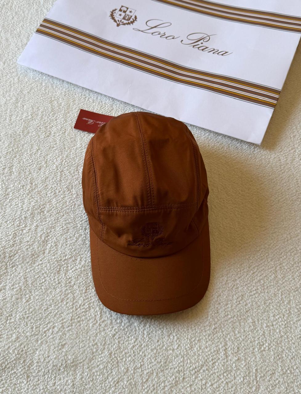 Ladies hats & caps