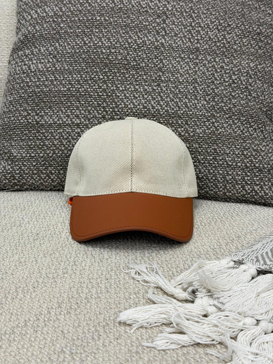 Ladies hats & caps