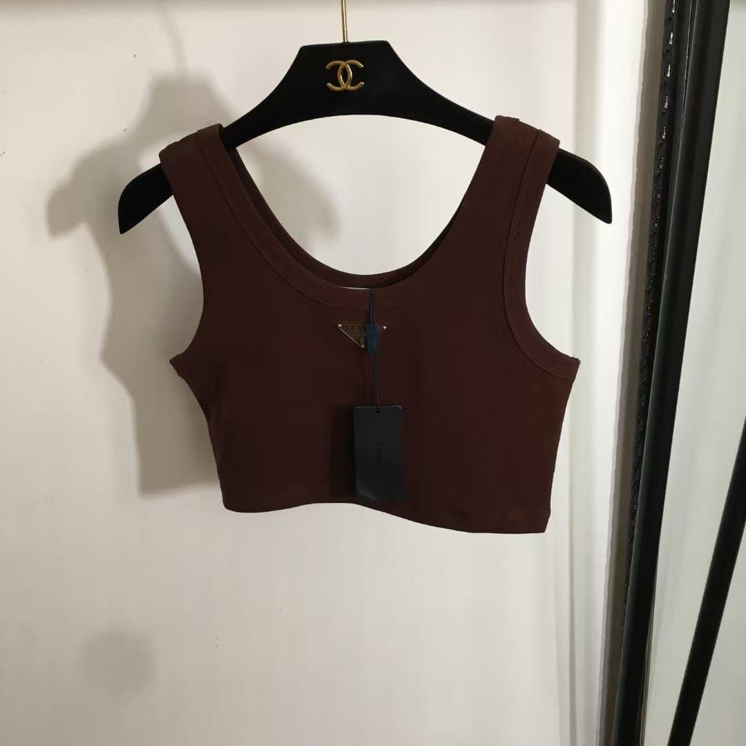 Ladies t-shirts and tops