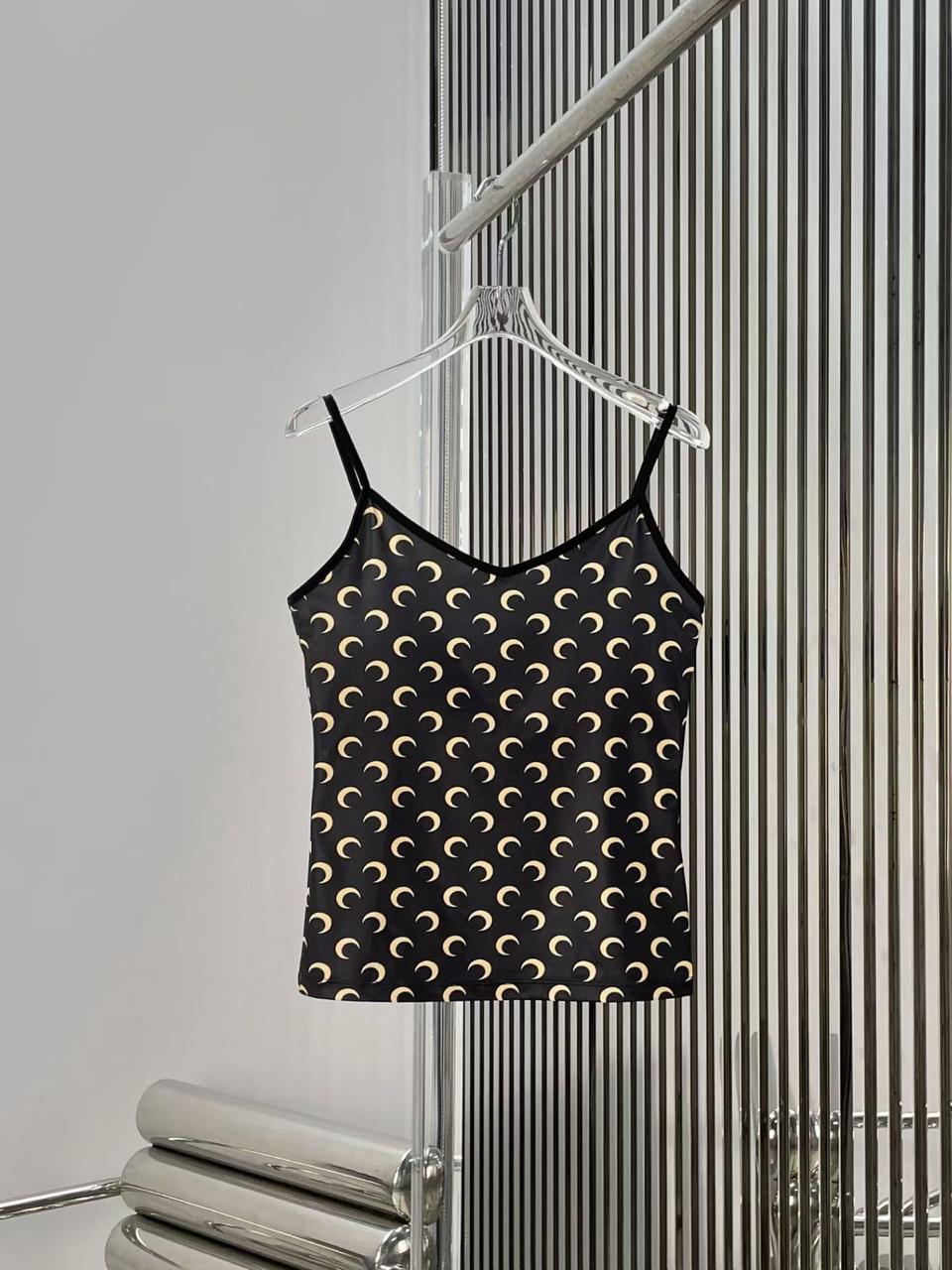 Ladies t-shirts and tops