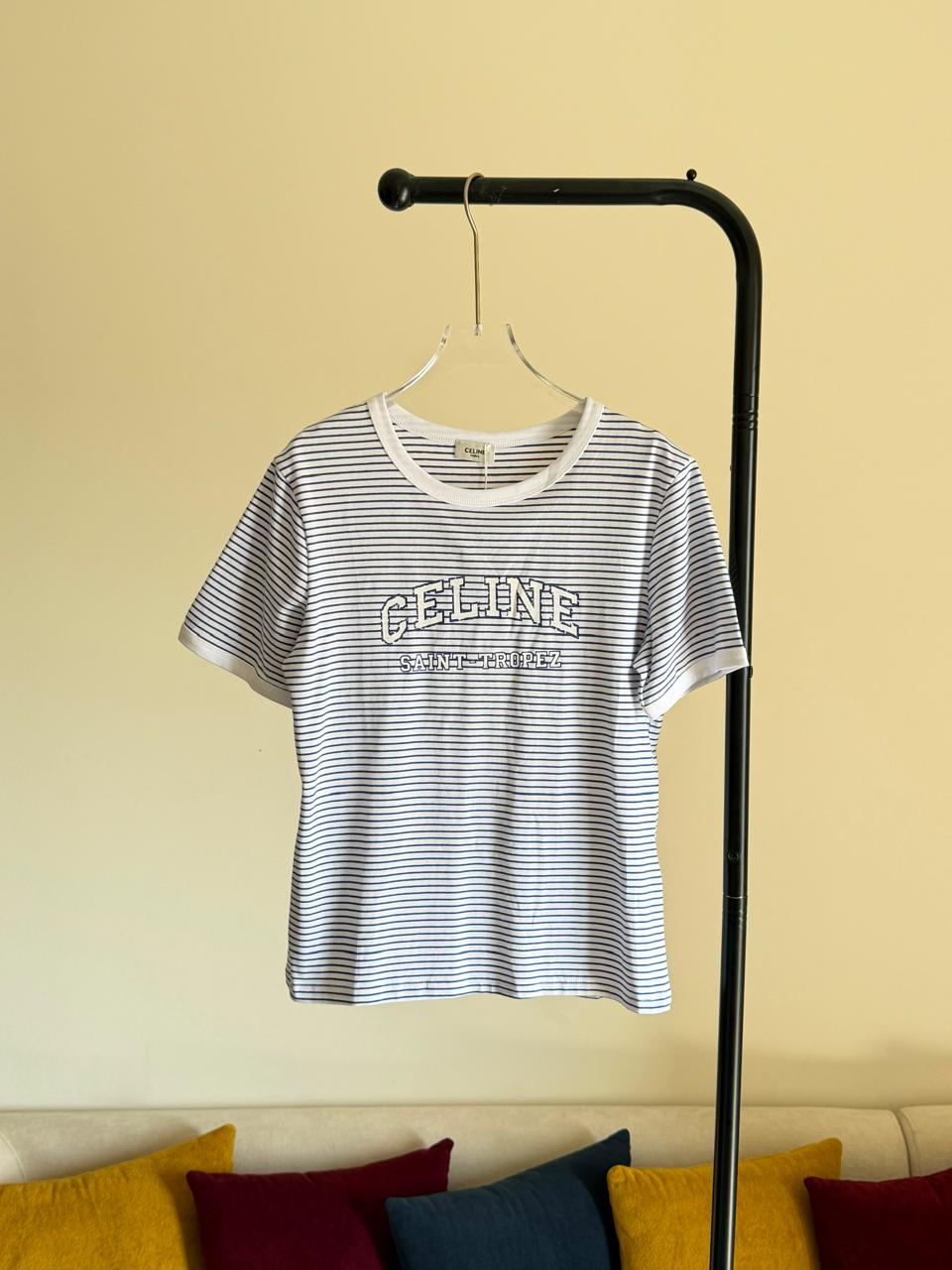 Ladies t-shirts and tops
