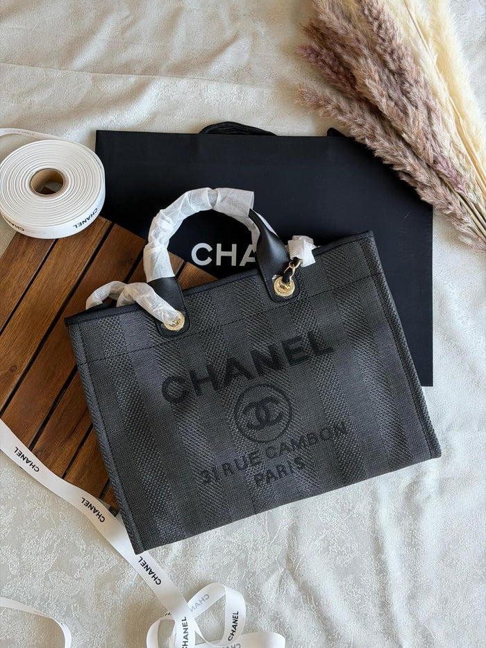 Ladies beach bags