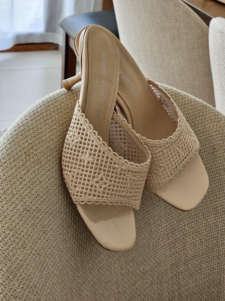 Ladies heels