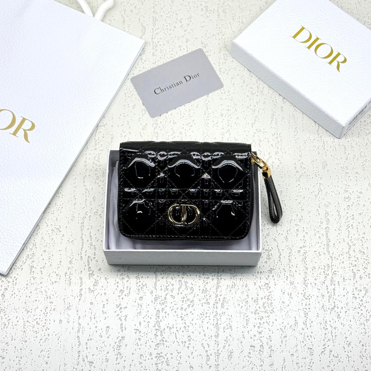 Wallets & card holders
