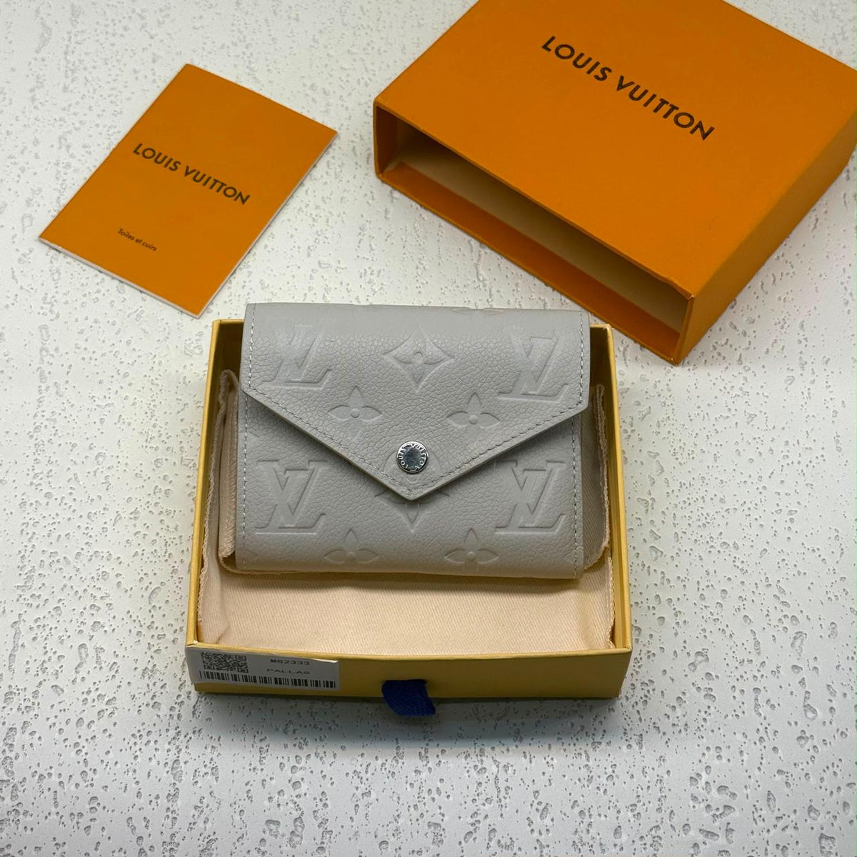 Wallets & card holders