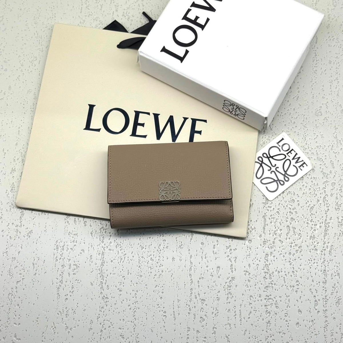 Wallets & card holders