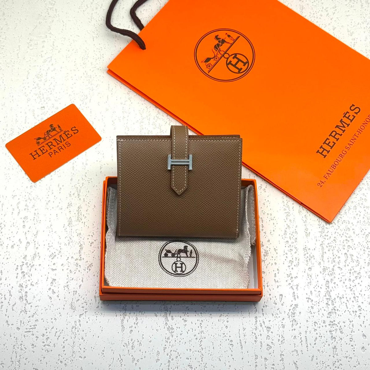 Wallets & card holders