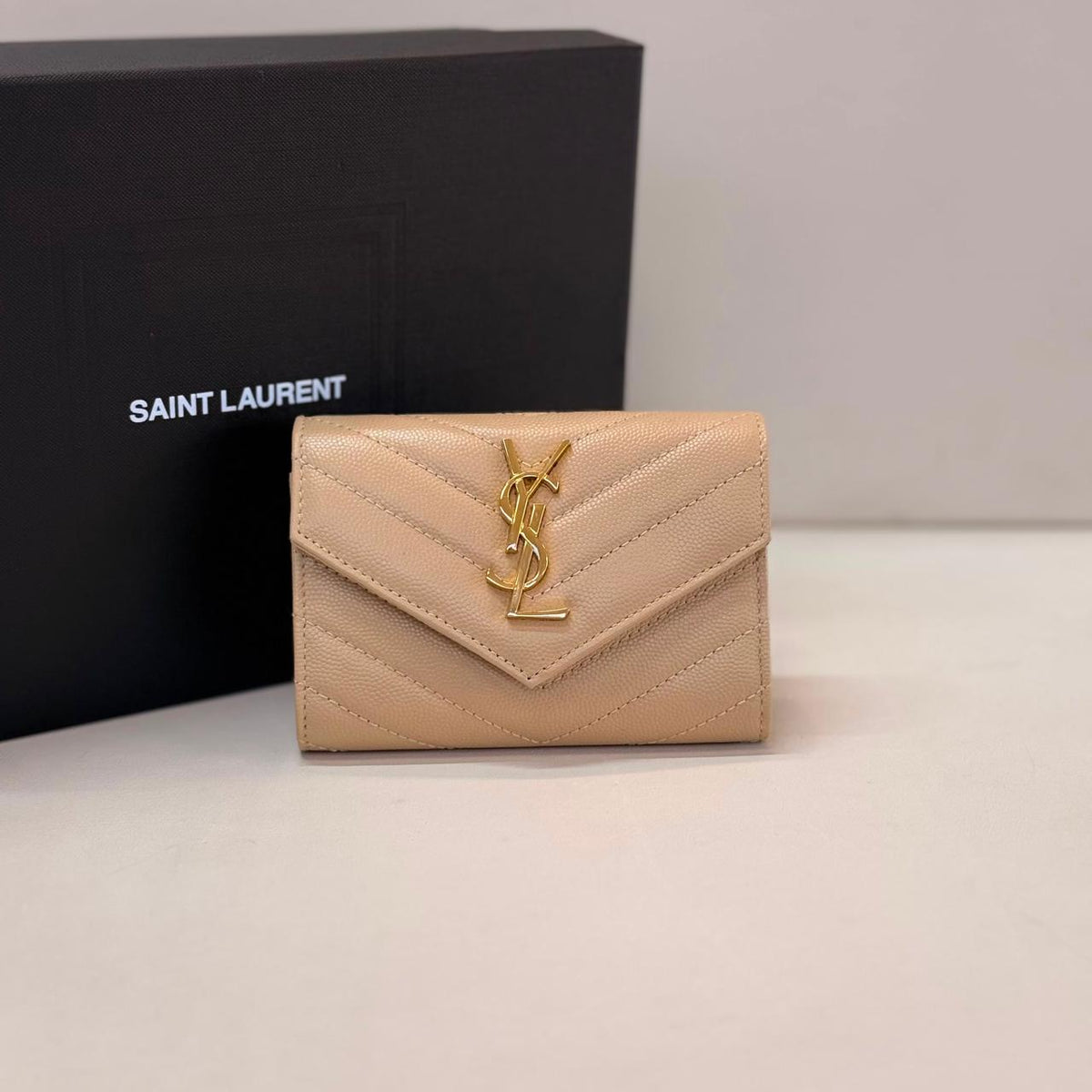 Wallets & card holders